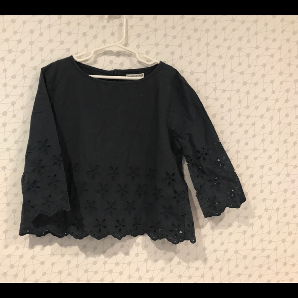 Navy eyelet girls’ top